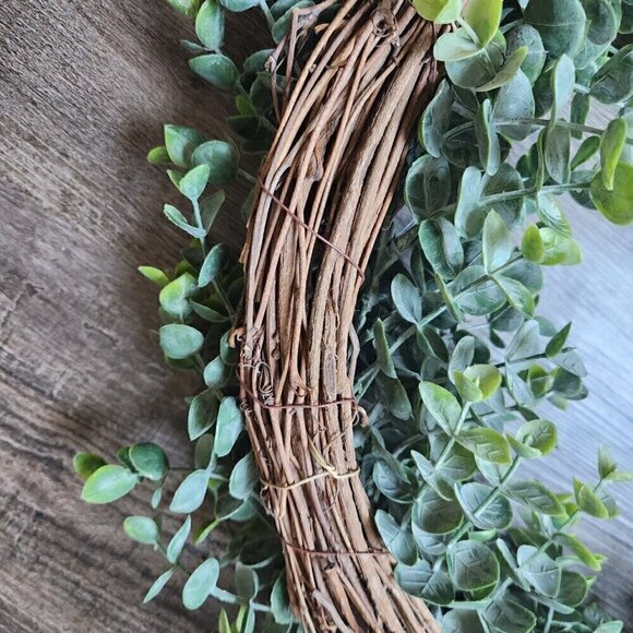 Eucalyptus Wreath 20 inches - Picture 4 of 4